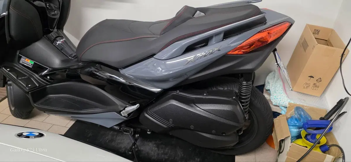 Yamaha X-Max 300 Tech Max (2021 - 24) (2)
