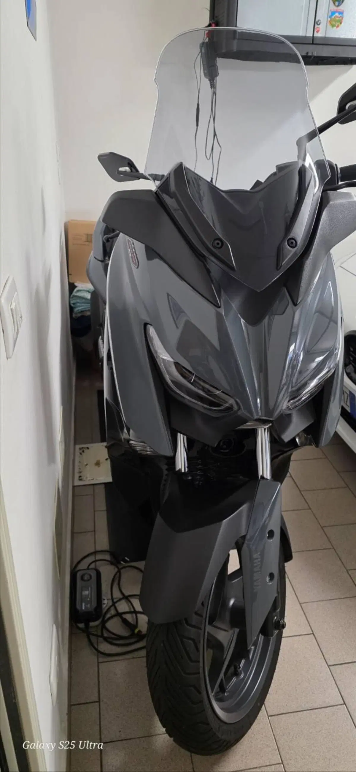 Yamaha X-Max 300 Tech Max (2021 - 24) (5)