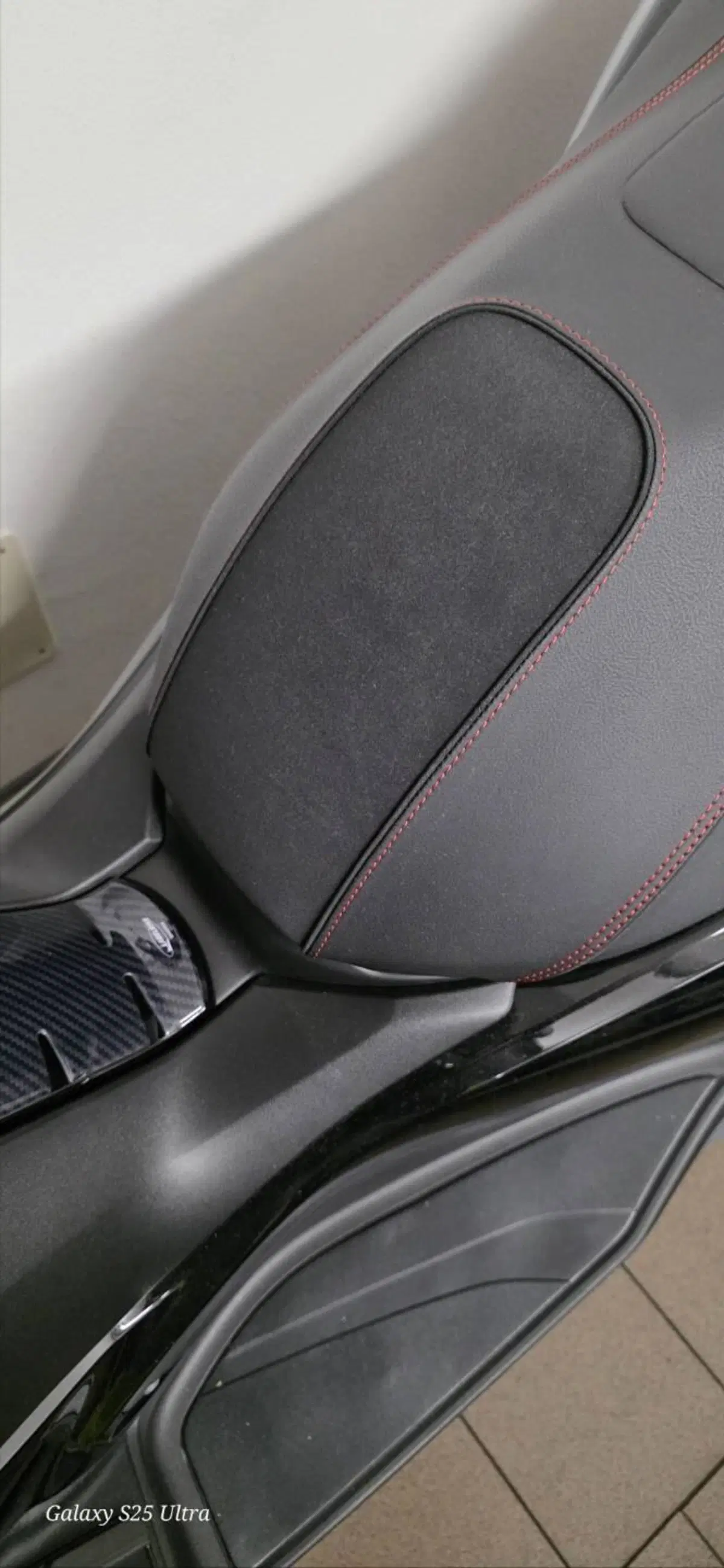 Yamaha X-Max 300 Tech Max (2021 - 24) (9)