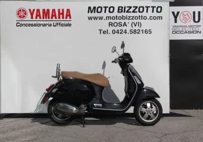 Vespa GTS 300 Hpe (2019) usata