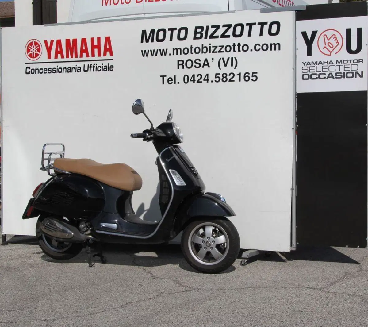 Vespa GTS 300 Hpe (2019) (3)