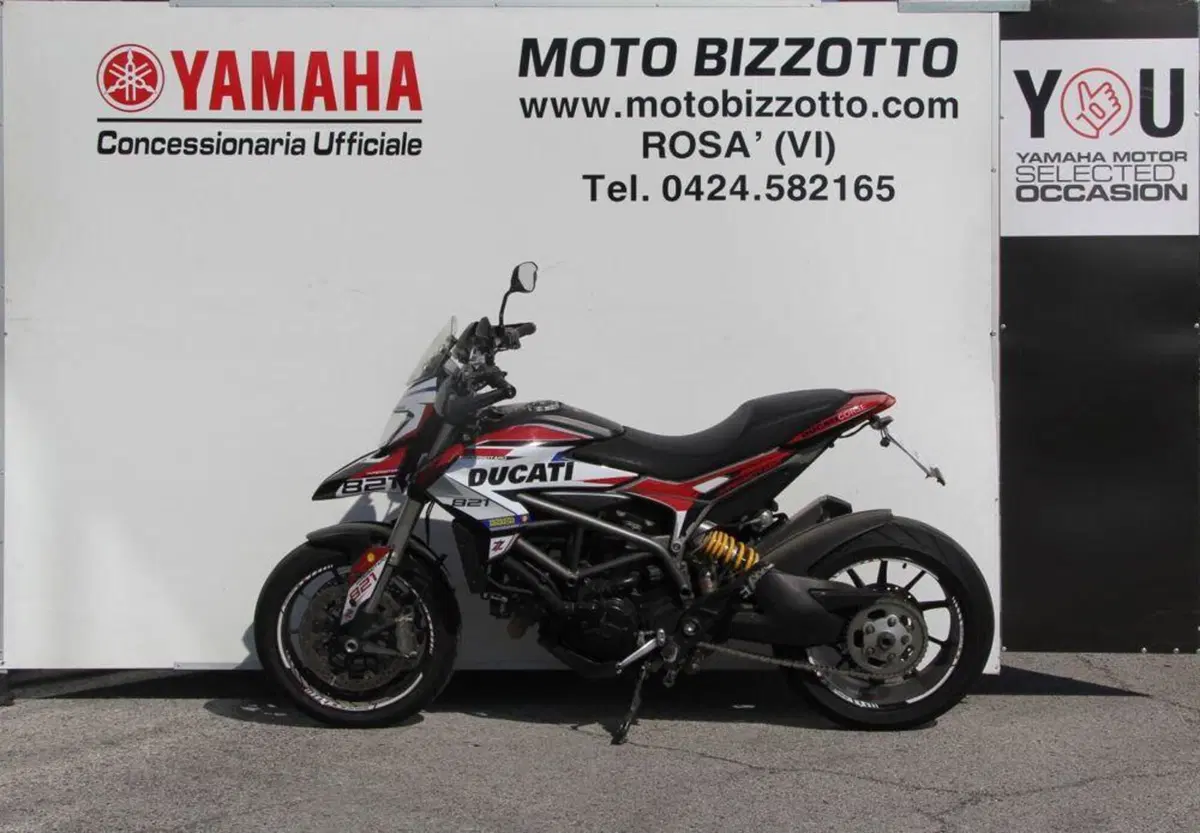 Ducati Hyperstrada 821 (2013 - 15) (2)