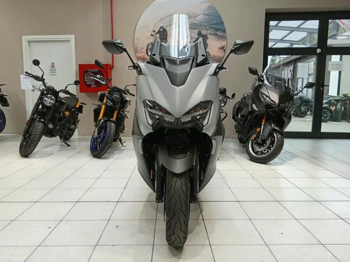 Yamaha T-Max 560 (2020 - 21) (2)
