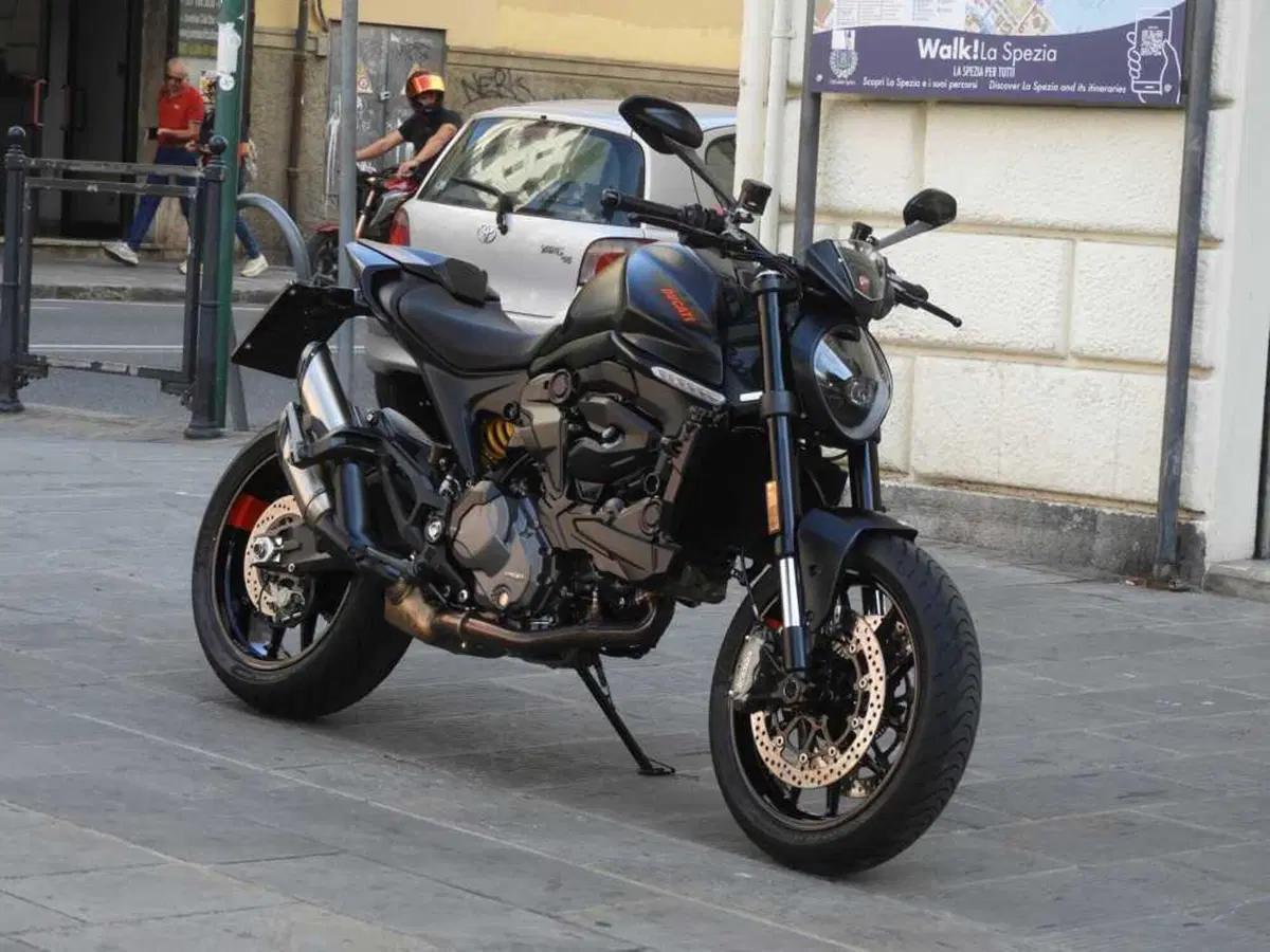Ducati Monster 937 (2021 - 25) (2)