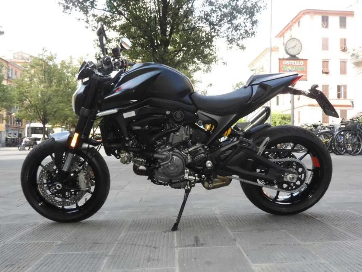Ducati Monster 937 (2021 - 25) (4)