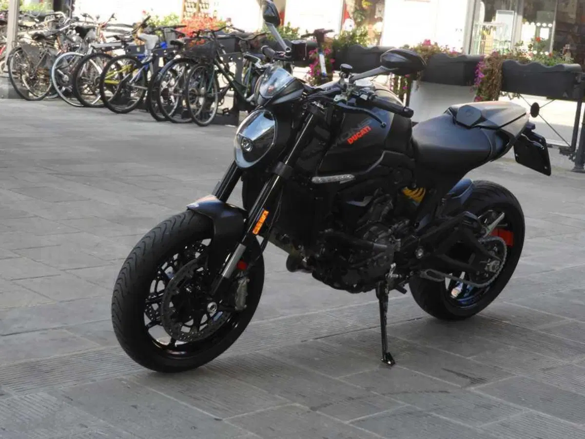 Ducati Monster 937 (2021 - 25) (3)