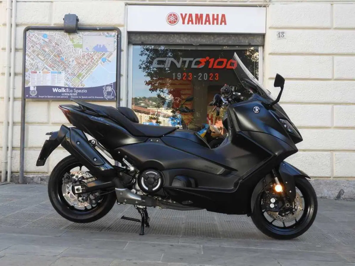 Yamaha T-Max 560 (2022 - 24)