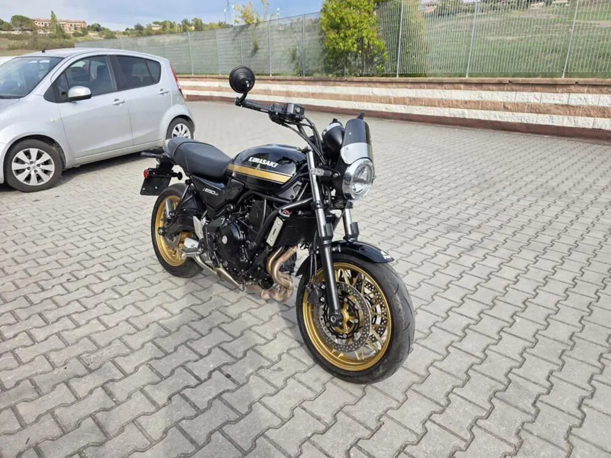 Kawasaki Z 650 RS (2025 - 26) (2)