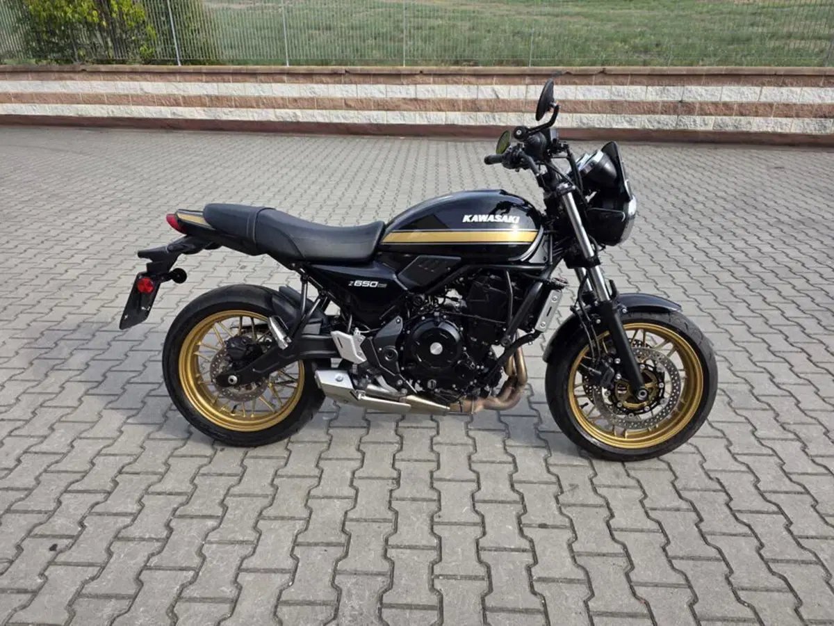 Kawasaki Z 650 RS (2025 - 26) (3)