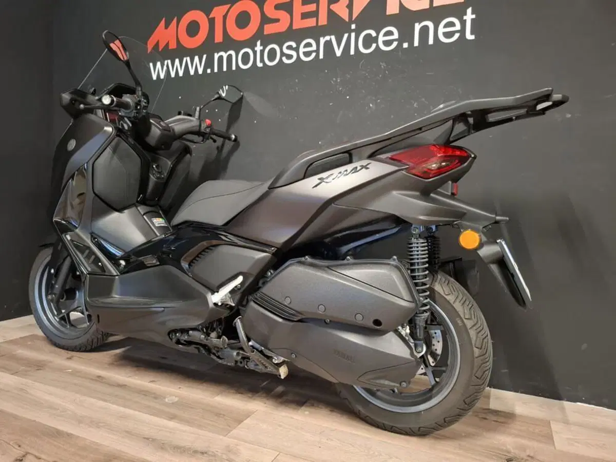 Yamaha X-Max 300 (2025 - 26) (3)