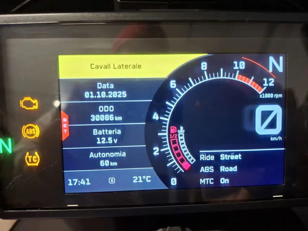 KTM 890 Adventure R (2021 - 22) (7)