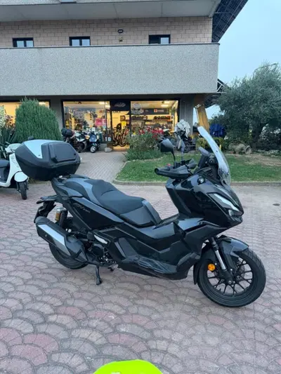 Honda ADV 350 (2025 - 26) usata