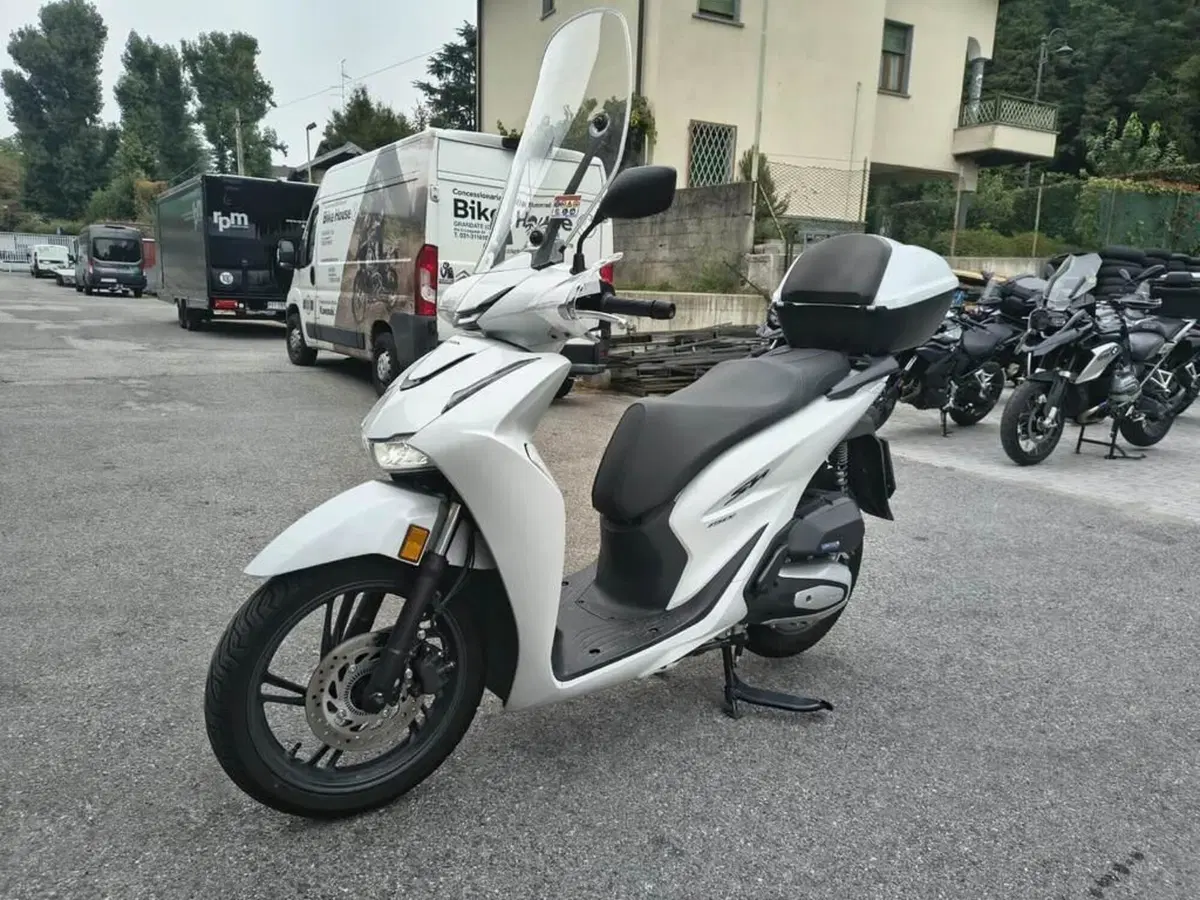Honda SH 150 (2026) (4)
