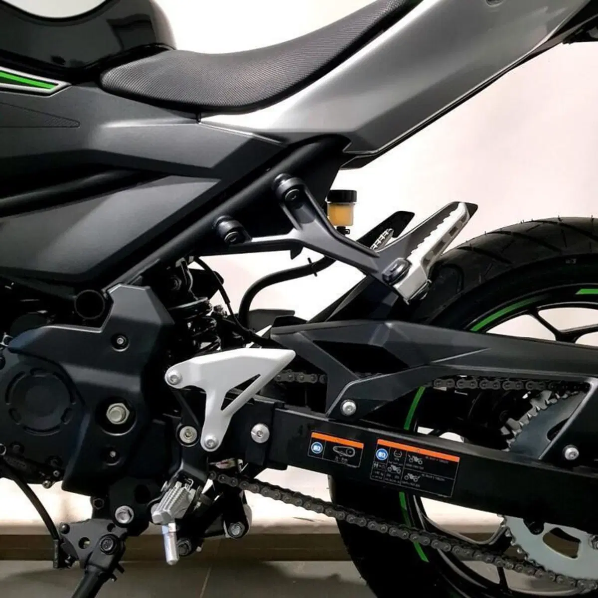 Kawasaki Z e-1 (2024 - 26) (11)
