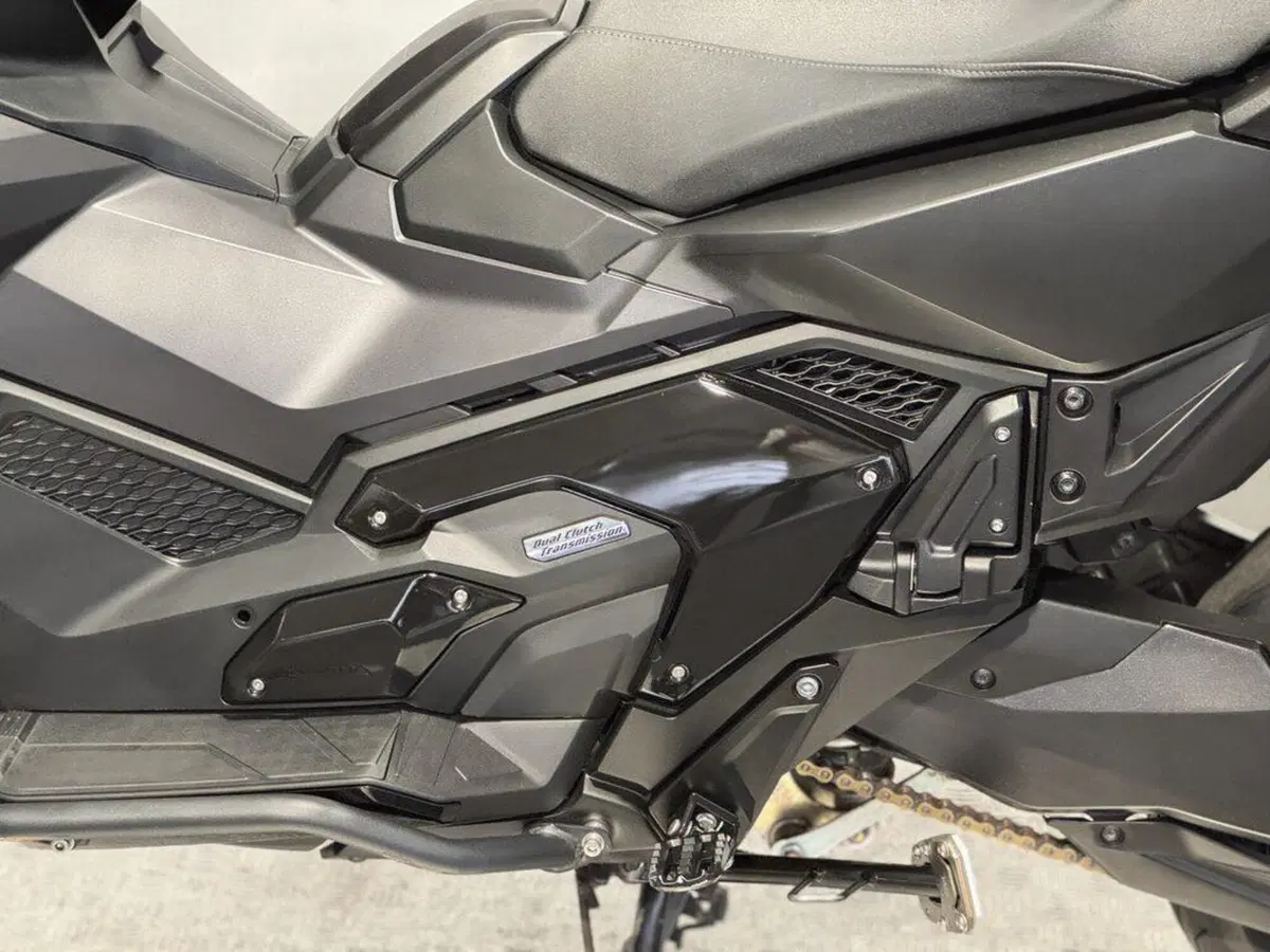 Honda X-ADV 750 DCT Adventure (2021 - 24) (4)