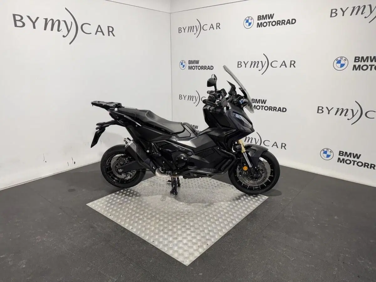 Honda X-ADV 750 DCT Adventure (2021 - 24) (10)