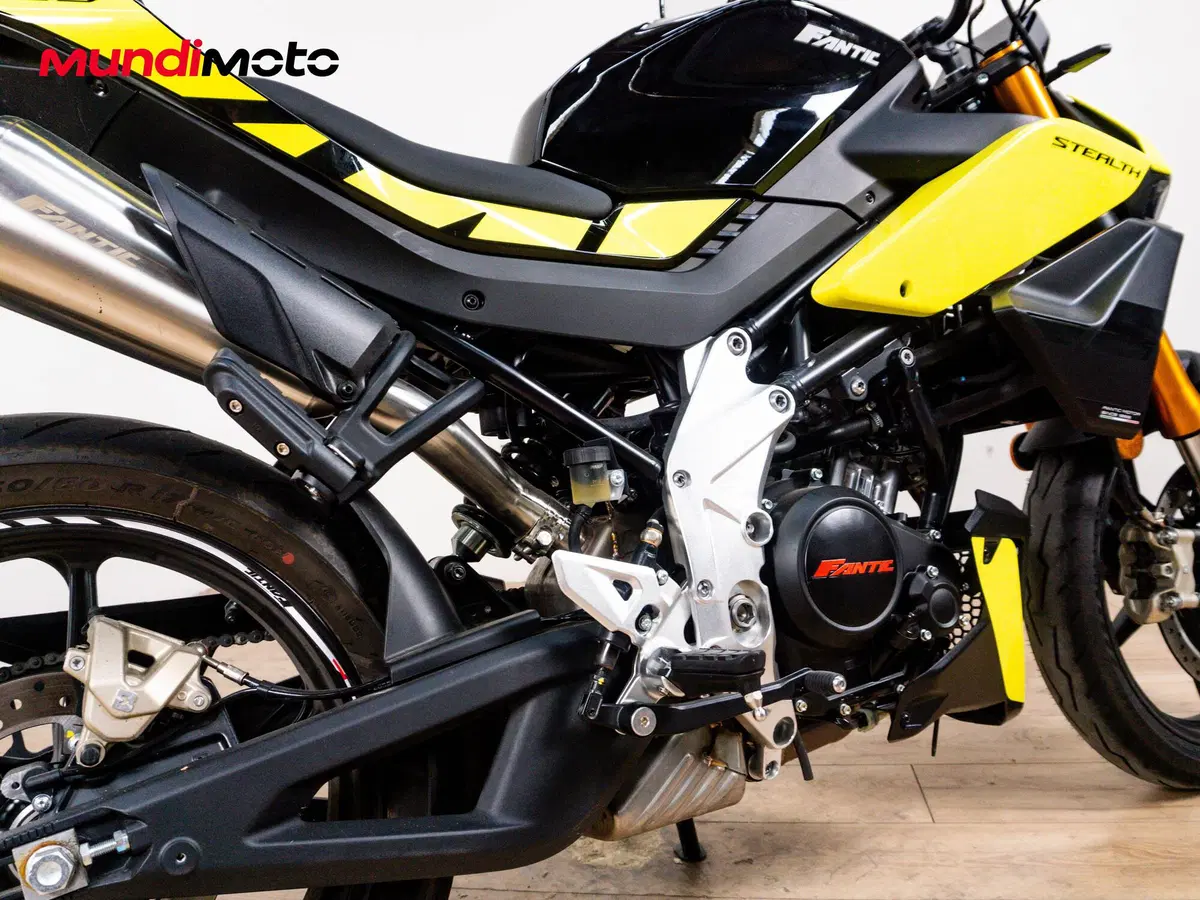 Fantic Motor Stealth 125 (2025 - 26) (4)