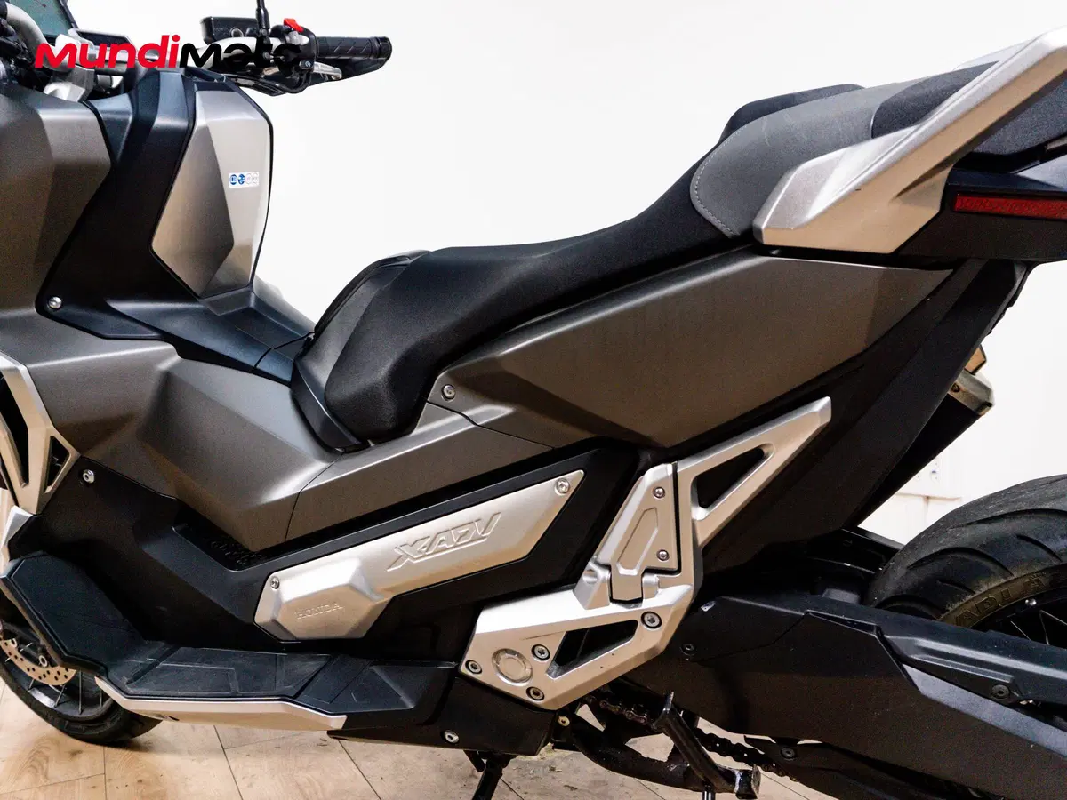 Honda X-ADV 750 (2017) (10)