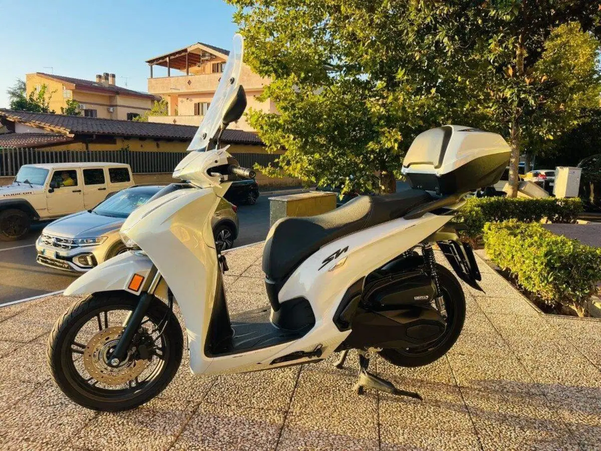 Honda SH 350i Sport (2025 - 26) (6)