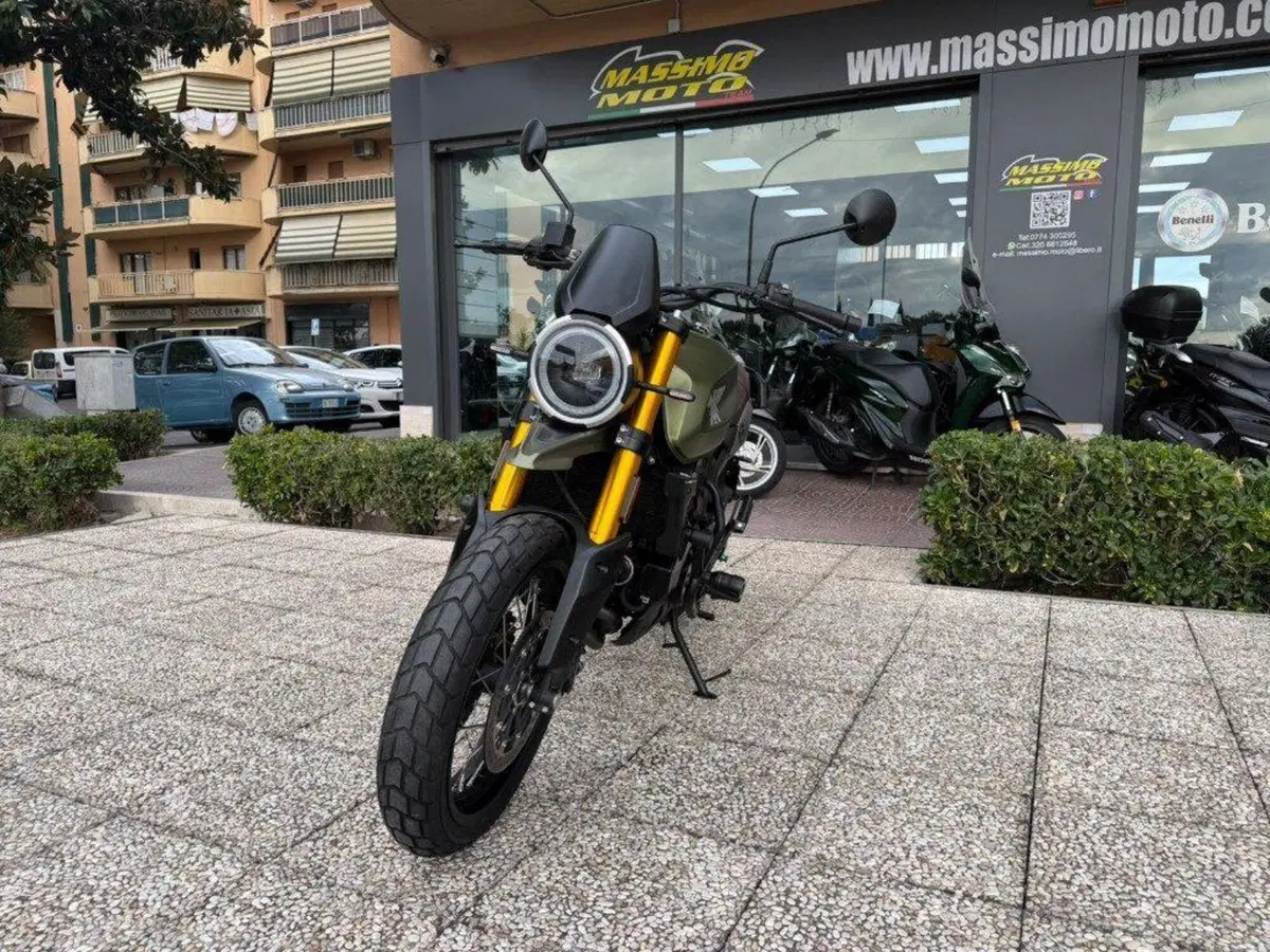 Moto Morini SEIEMMEZZO SCR (2022 - 26) (4)