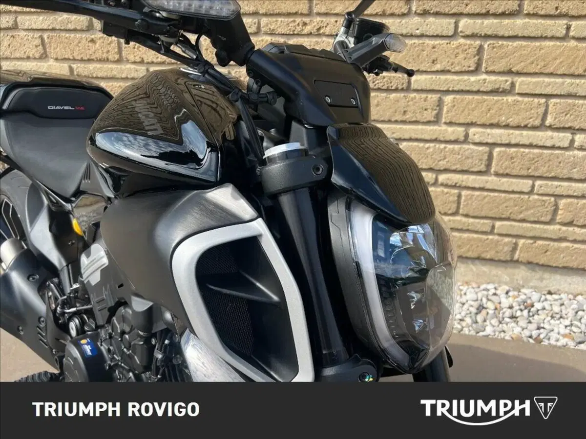 Ducati Diavel V4 (2023 - 26) (10)