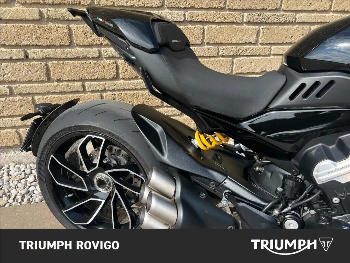 Ducati Diavel V4 (2023 - 26) (8)