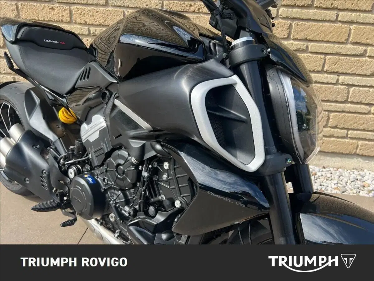 Ducati Diavel V4 (2023 - 26) (9)