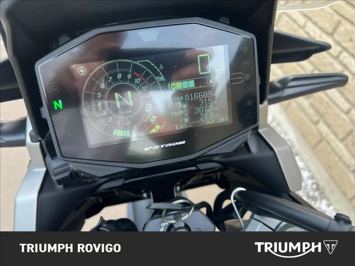 Suzuki V-Strom 1050XT (2020 - 23) (9)