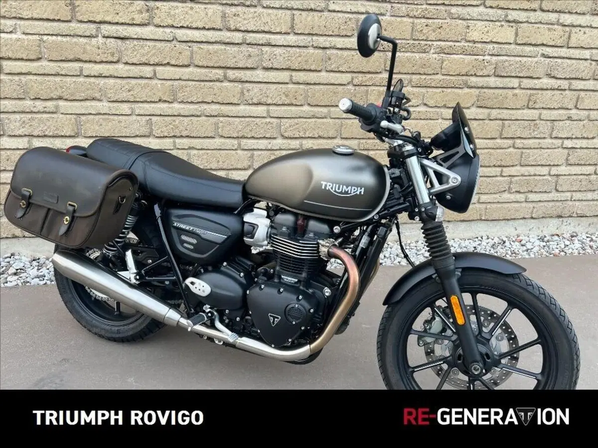 Triumph Street Twin 900 (2021 - 22)