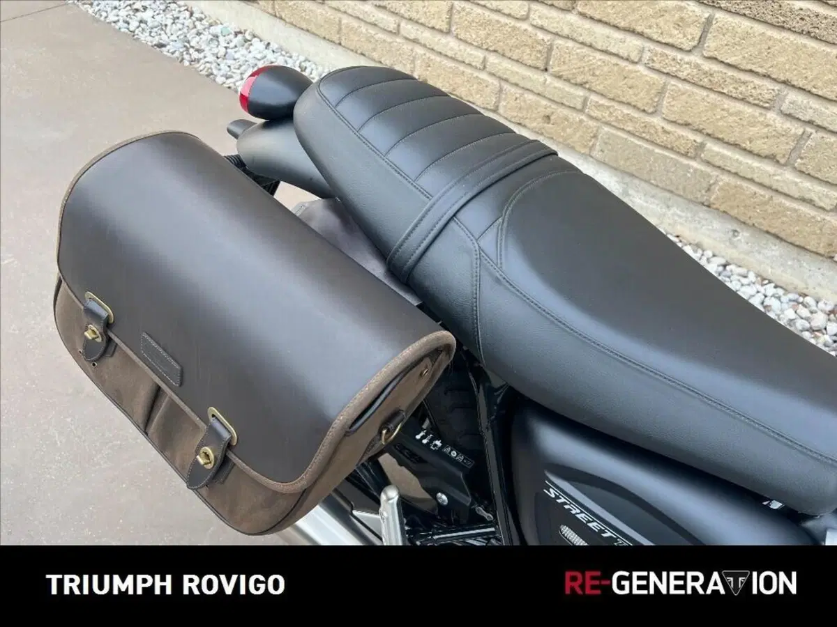 Triumph Street Twin 900 (2021 - 22) (9)