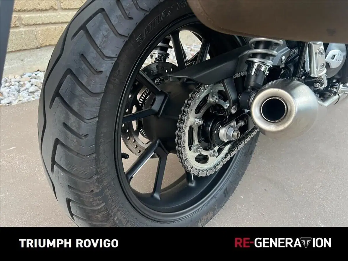 Triumph Street Twin 900 (2021 - 22) (10)