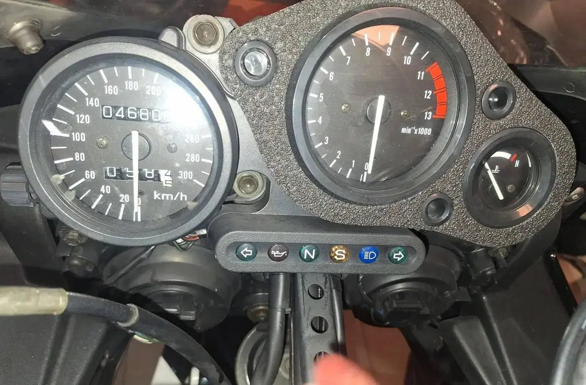 Honda CBR 900 RR (1996 - 97) (7)