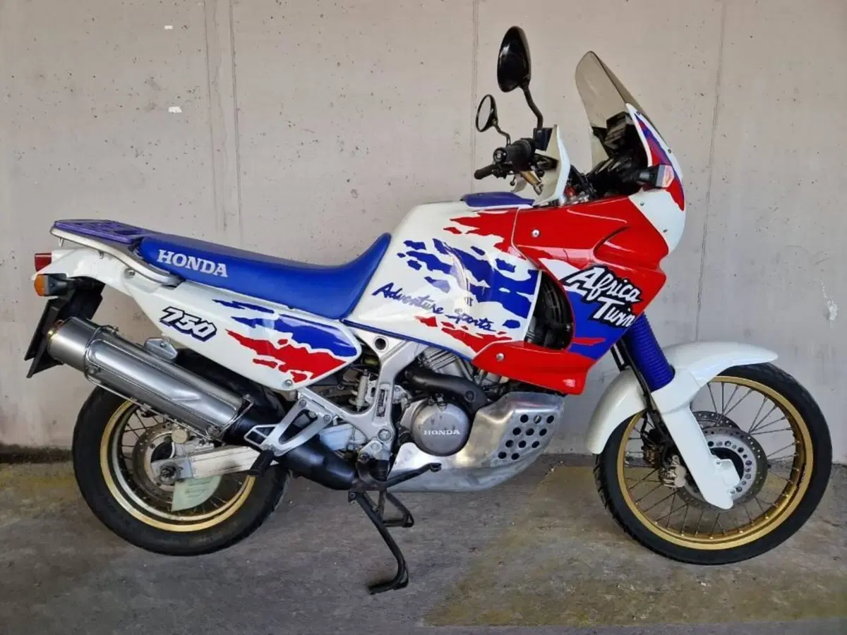 Honda Africa Twin XRV 750 (1993 - 95) (5)