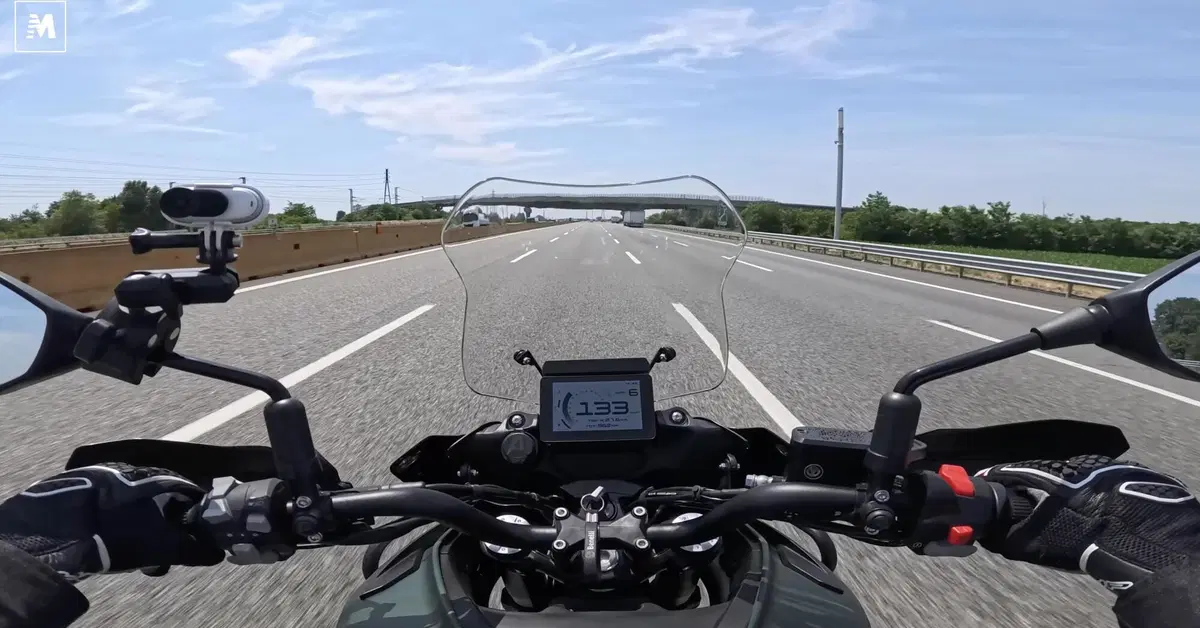  Ufficiale: in Spagna le moto possono viaggiare in corsia d'emergenza