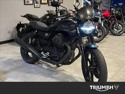 Moto Guzzi V7 Stone (2021 - 24) usata