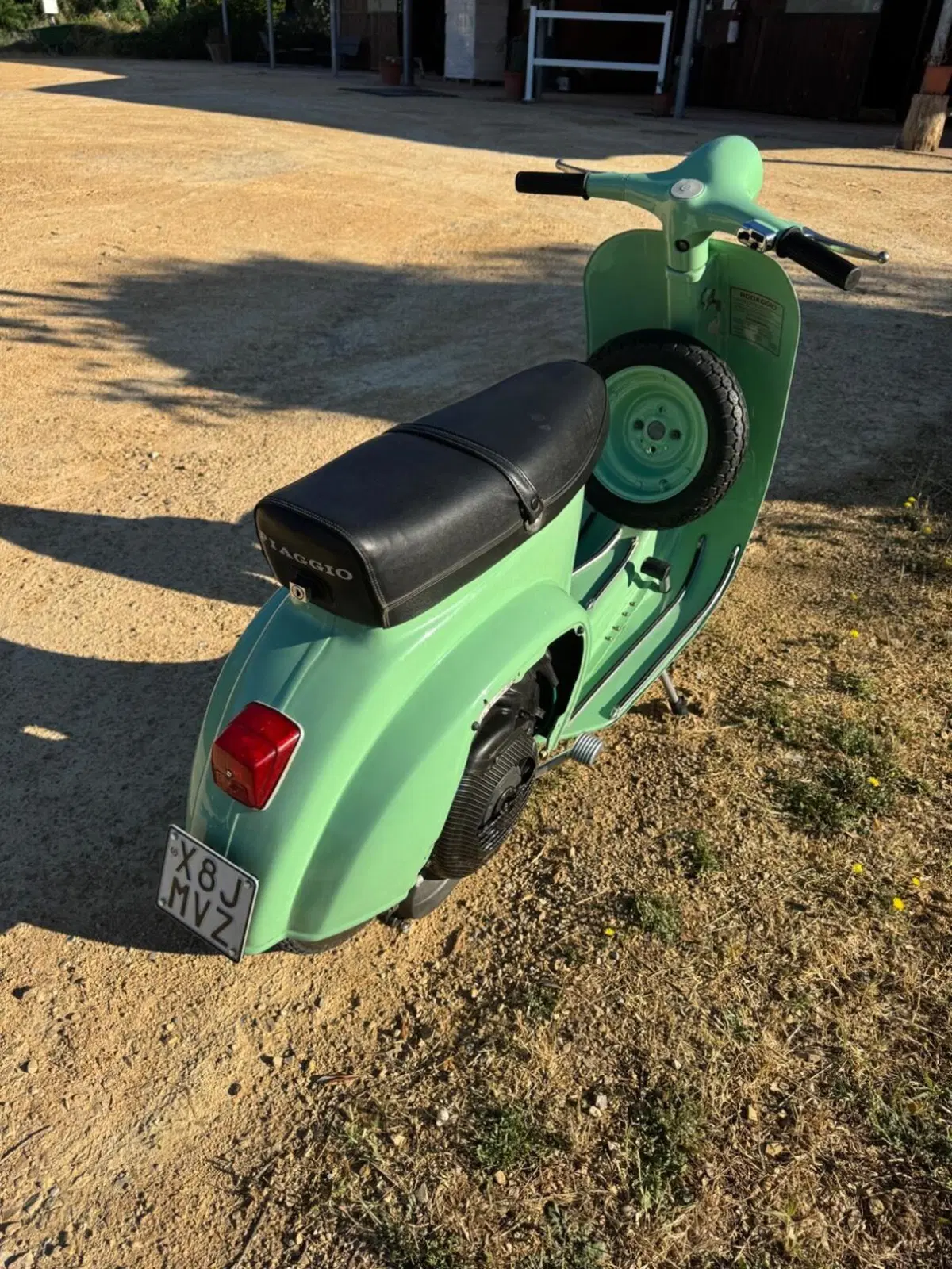 Piaggio vespa 50R  (4)