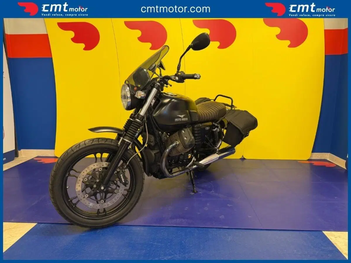 Moto Guzzi V7 II Stone (2015 - 17) (4)