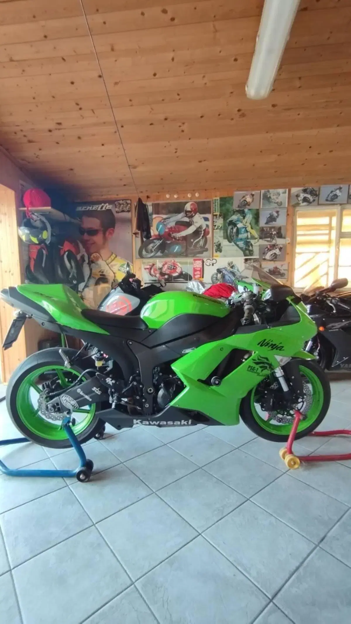 Kawasaki Ninja 600 ZX-6R (2007 - 08) (3)