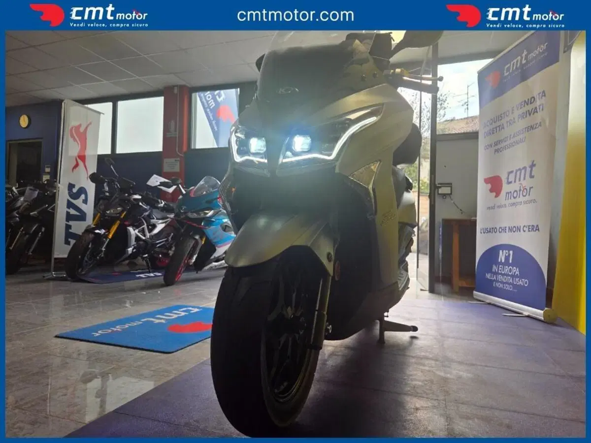 Kymco X-Town 300i (2021 - 24) (8)