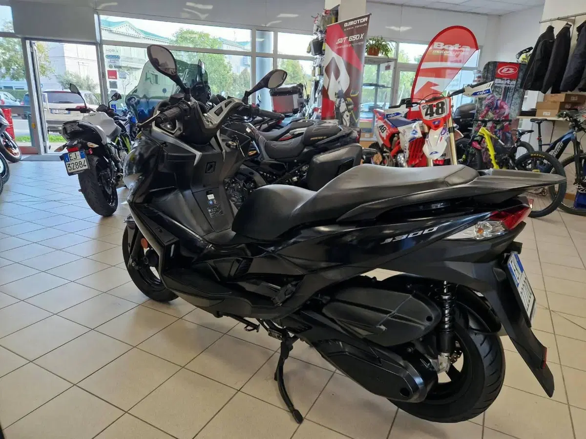 Kawasaki J 300 ABS (2014 - 16) (5)