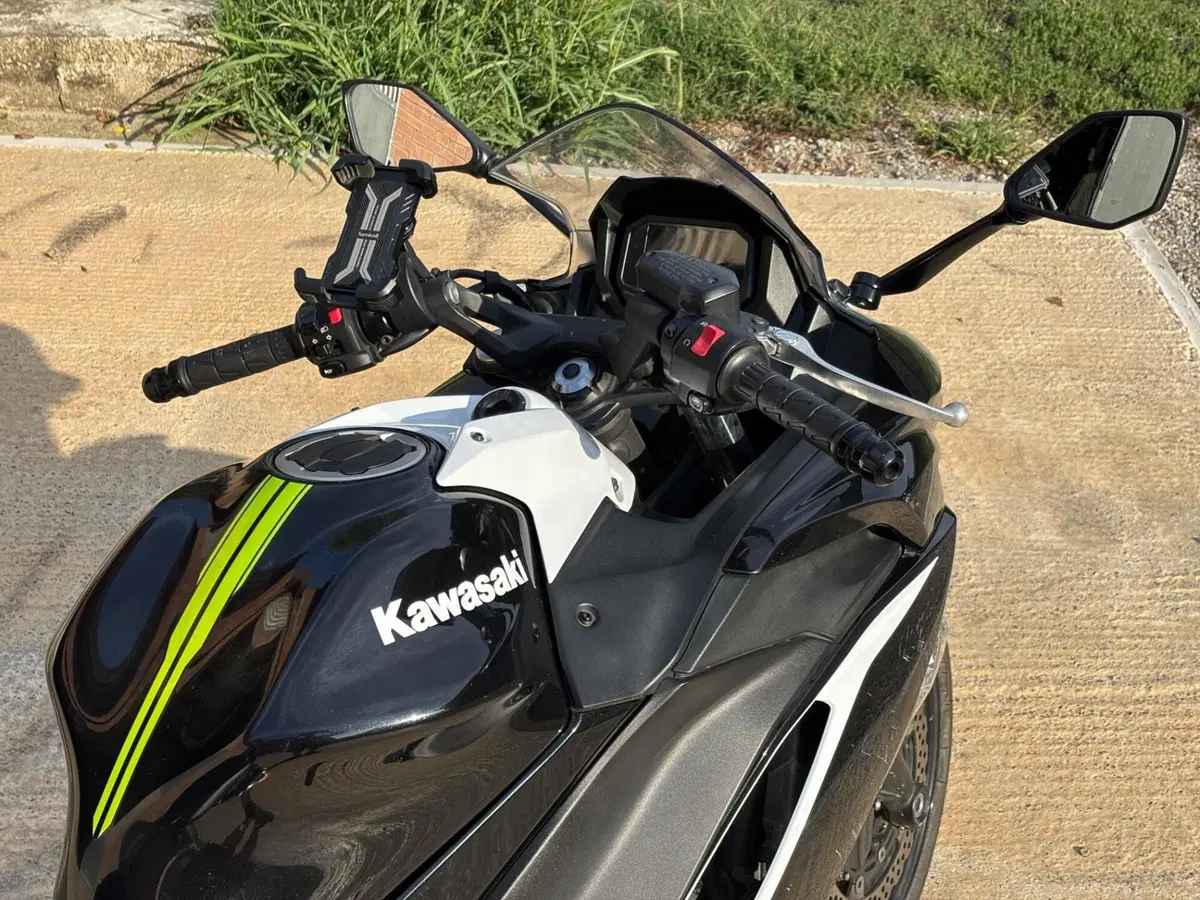 Kawasaki Ninja 650 (2021 - 24) (4)