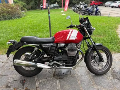Moto Guzzi V7 II Special (2015 - 17) usata