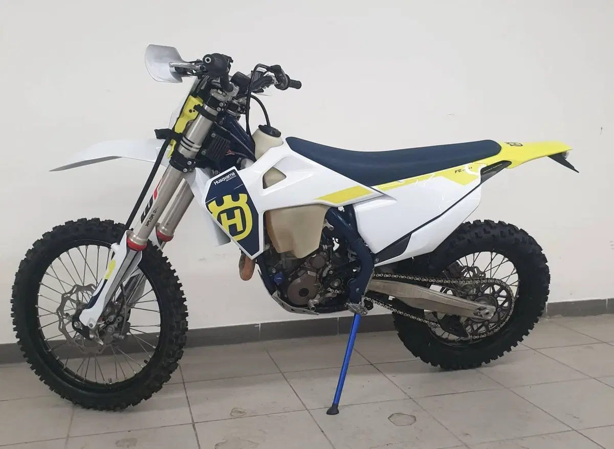 Husqvarna FE 250 (2023)