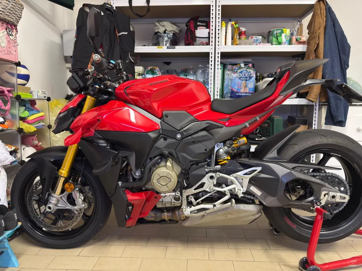 Ducati Streetfighter V4 S (2025 - 26)