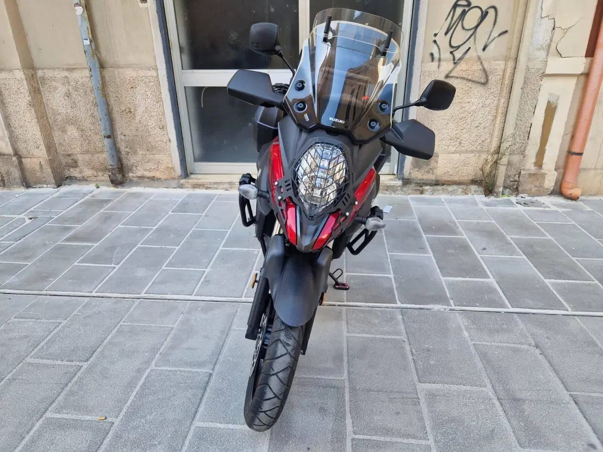 Suzuki V-Strom 650 (2021 - 25) (2)