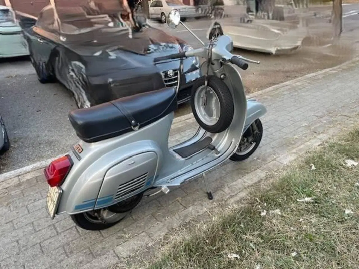 Piaggio Vespa 125 Privamera ET3 (4)
