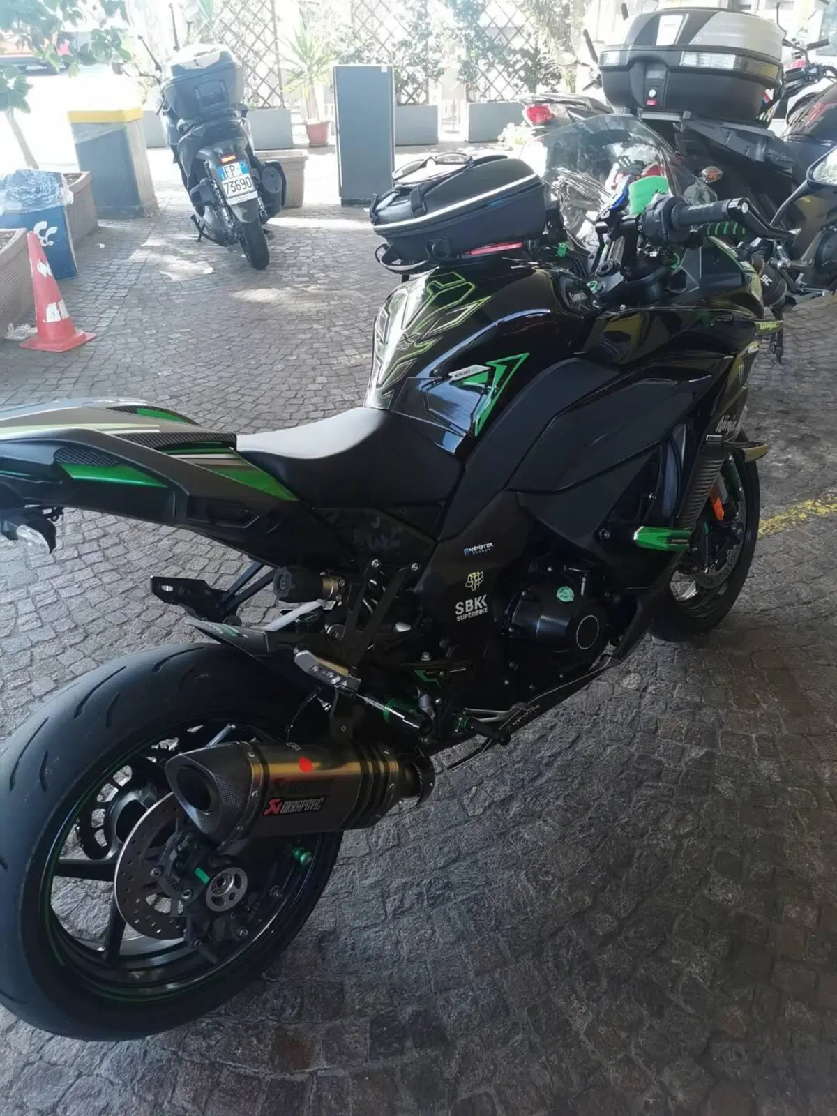 Kawasaki Ninja 1000 SX (2021 - 24) (2)