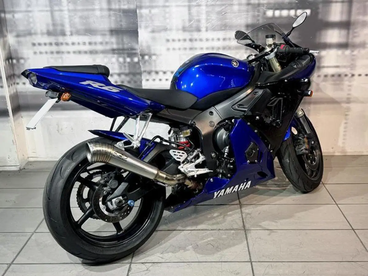 Yamaha YZF R6 (2003 - 04) (4)