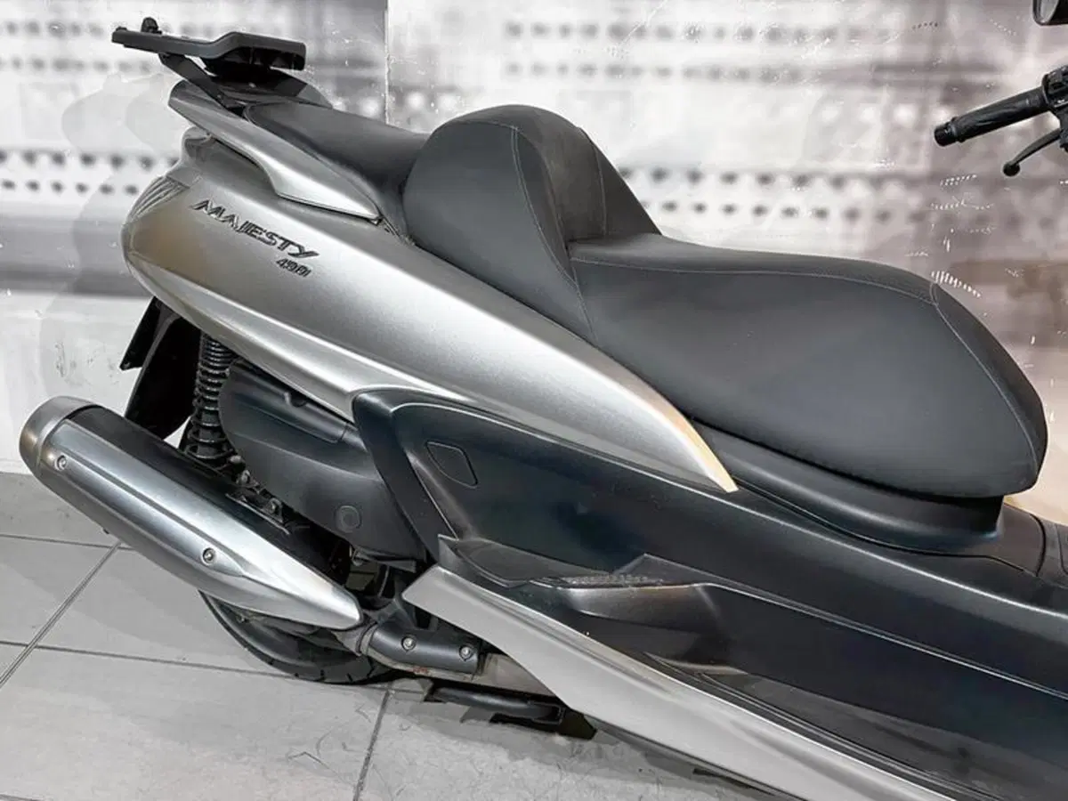 Yamaha Majesty 400 (2004 - 08) (4)