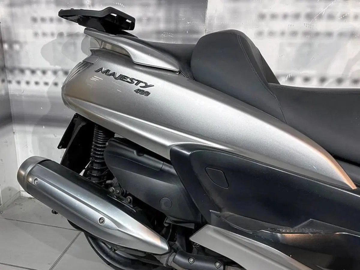 Yamaha Majesty 400 (2004 - 08) (7)
